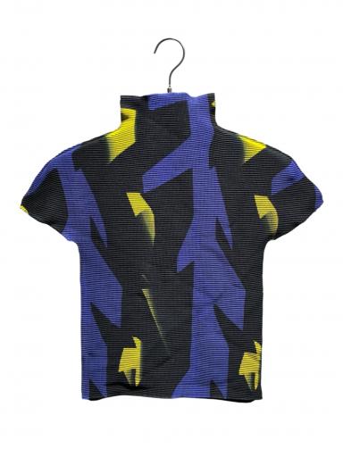 me ISSEY MIYAKE 25SS OHANA ハイネック半袖トップス 白 中古・古着通販】me ISSEY MIYAKE (ミーイッセイ ミヤケ) ハイネック