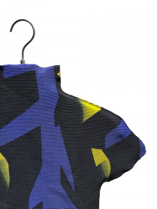 me ISSEY MIYAKE（ミーイッセイ ミヤケ）me ISSEY MIYAKE (ミーイッセイ ミヤケ) ハイネック半袖カットソー ブルー サイズ:-の古着・服飾アイテム