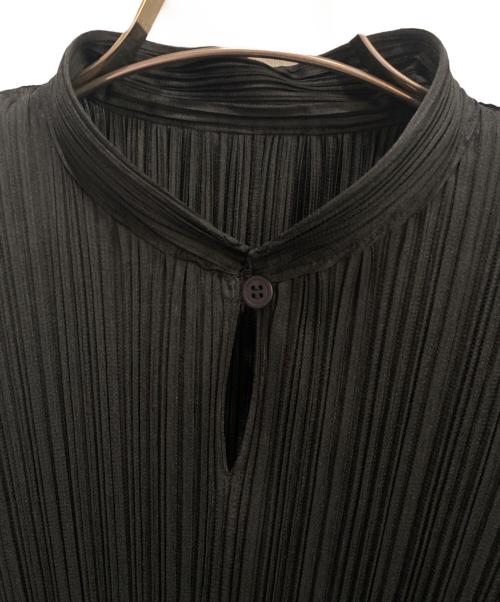 PLEATS PLEASE（プリーツプリーズ）PLEATS PLEASE (プリーツプリーズ) プリーツ半袖シャツ ブラック サイズ:3の古着・服飾アイテム