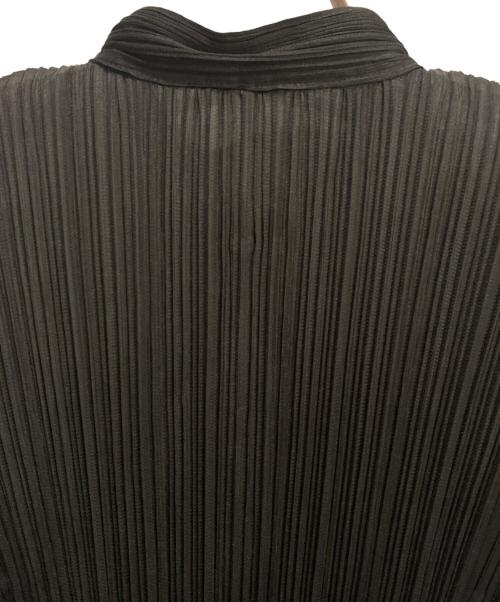PLEATS PLEASE（プリーツプリーズ）PLEATS PLEASE (プリーツプリーズ) プリーツ半袖シャツ ブラック サイズ:3の古着・服飾アイテム
