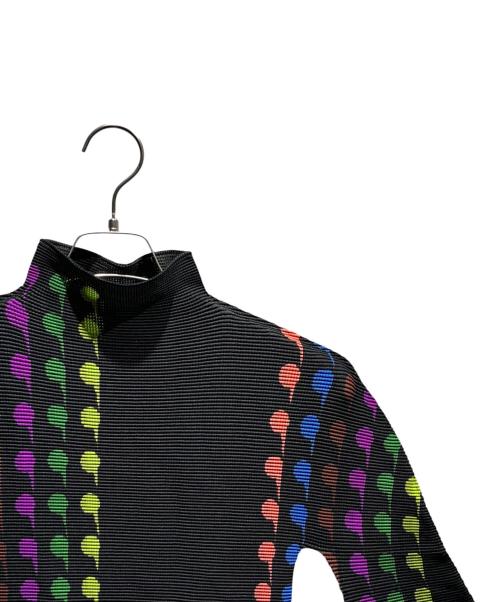 me ISSEY MIYAKE（ミーイッセイ ミヤケ）me ISSEY MIYAKE (ミーイッセイ ミヤケ) ハイネックロングスリーブカットソー ブラック サイズ:-の古着・服飾アイテム