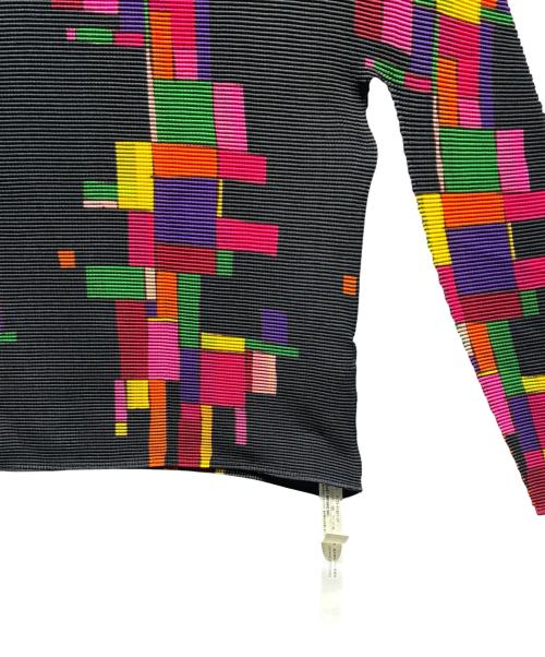 me ISSEY MIYAKE（ミーイッセイ ミヤケ）me ISSEY MIYAKE (ミーイッセイ ミヤケ) ハイネックロングスリーブカットソー ブラック サイズ:-の古着・服飾アイテム