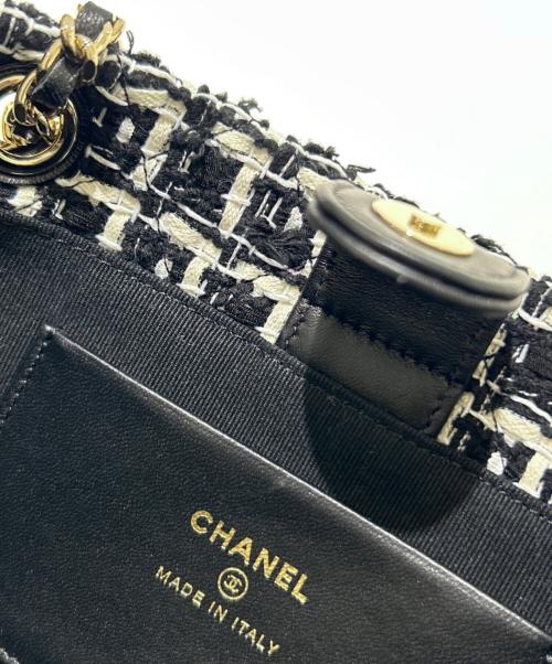CHANEL（シャネル）CHANEL (シャネル) Chain Tweed Bag/チェーンツイードバッグ ブラック×ホワイトの古着・服飾アイテム