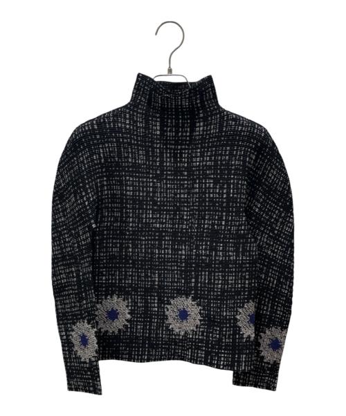 me ISSEY MIYAKE（ミーイッセイ ミヤケ）me ISSEY MIYAKE (ミーイッセイ ミヤケ) プリーツ長袖Tシャツ ブラック サイズ:Freeの古着・服飾アイテム