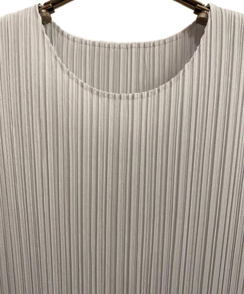 PLEATS PLEASE（プリーツプリーズ）PLEATS PLEASE (プリーツプリーズ) BASICS ノースリーブプリーツワンピース ライトグレー サイズ:3の古着・服飾アイテム