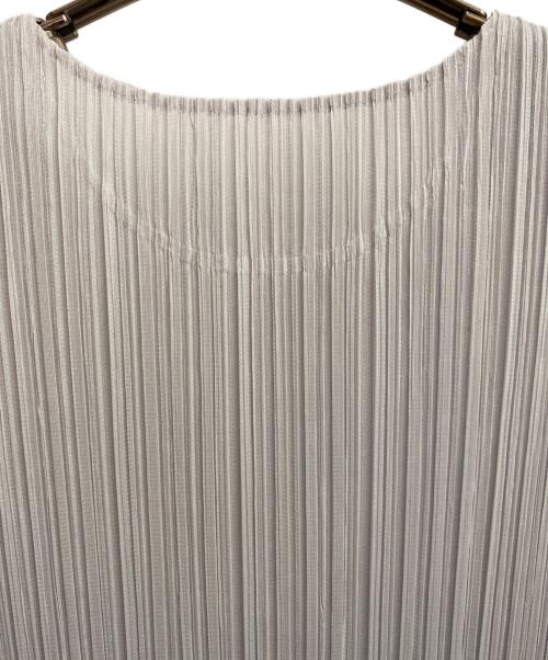 PLEATS PLEASE（プリーツプリーズ）PLEATS PLEASE (プリーツプリーズ) BASICS ノースリーブプリーツワンピース ライトグレー サイズ:3の古着・服飾アイテム