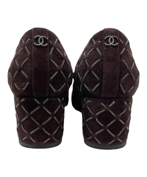 CHANEL（シャネル）CHANEL (シャネル) ココマーク スエード チェーン パンプス ブラウン サイズ:35Cの古着・服飾アイテム