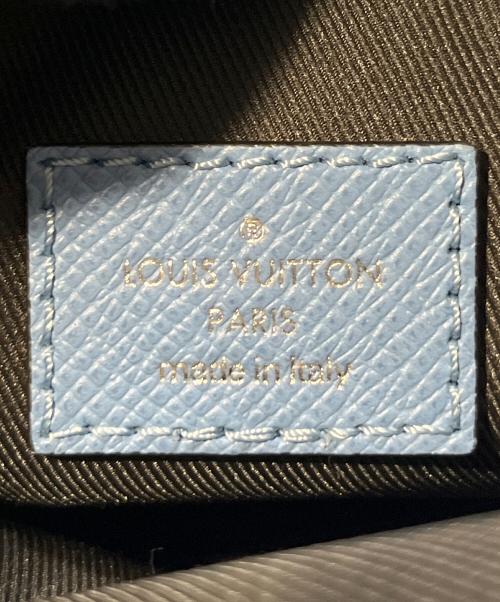 LOUIS VUITTON（ルイ ヴィトン）LOUIS VUITTON (ルイ ヴィトン) タイガ ラマ アウトドア メッセンジャー スカイブルーの古着・服飾アイテム
