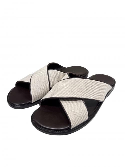 Manolo Blahnik（マノロ ブラニク）Manolo Blahnik (マノロ ブラニク) レザーサンダル ベージュ サイズ:8の古着・服飾アイテム