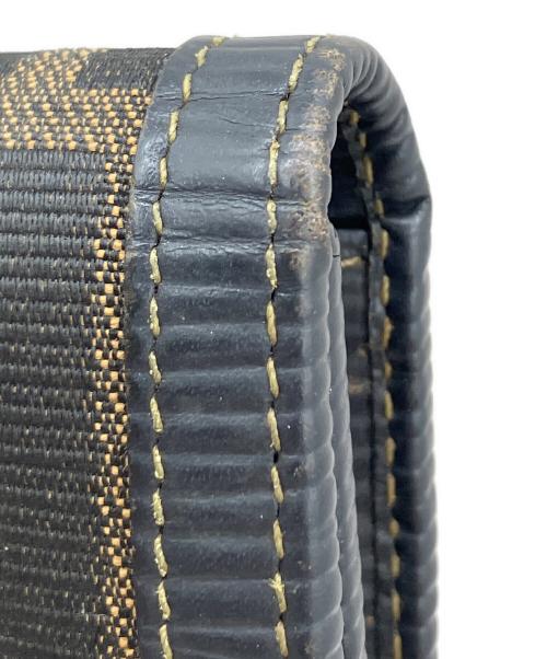 FENDI（フェンディ）FENDI (フェンディ) 3つ折り財布 ズッカ ブラックの古着・服飾アイテム
