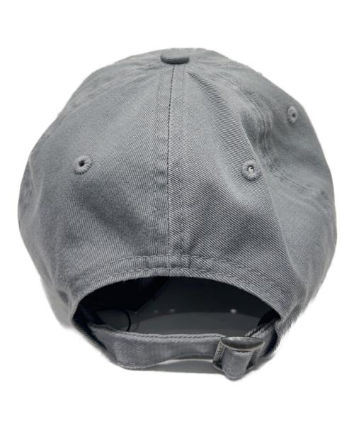 Saint Laurent Paris（サンローランパリ）Saint Laurent Paris (サンローランパリ) New Era (ニューエラ) Saint Laurent Paris×New Era キャップ グレー サイズ:56-62cmの古着・服飾アイテム