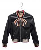 GUCCIグッチ）の古着「グッチボウ付きレザーボンバージャケット」｜ブラック