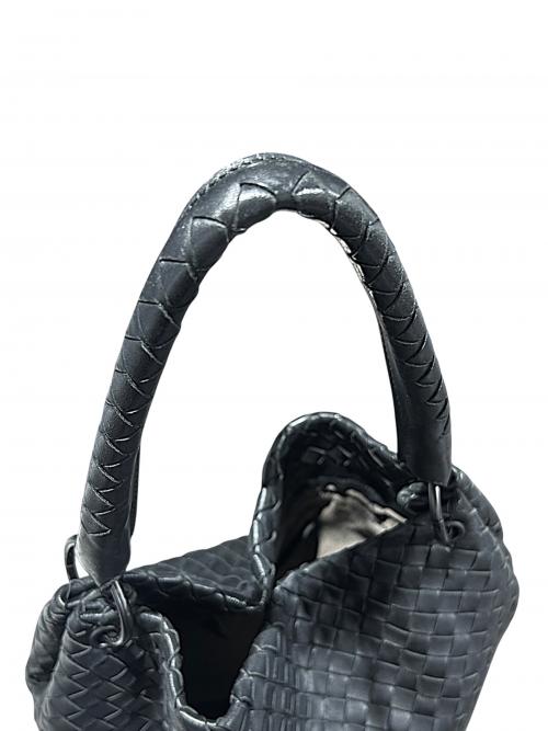 BOTTEGA VENETA（ボッテガベネタ）BOTTEGA VENETA (ボッテガベネタ) イントレチャートワンショルダーバッグ ブラック サイズ:-の古着・服飾アイテム
