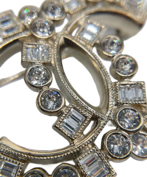 CHANEL（シャネル）CHANEL (シャネル) 22AW CC Logo Rhinestone Brooch ココマーク ラインストーンブローチ シルバーの古着・服飾アイテム