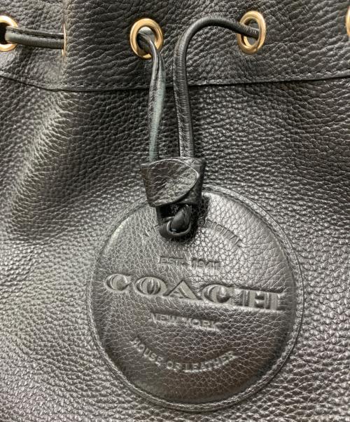 COACH（コーチ）COACH (コーチ) デンプシードローストリングバケットバッグ ブラックの古着・服飾アイテム