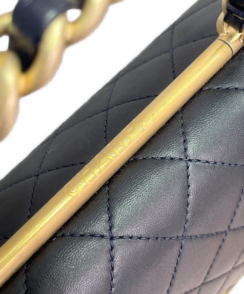 CHANEL（シャネル）CHANEL (シャネル) マトラッセ トップハンドル ネイビーの古着・服飾アイテム