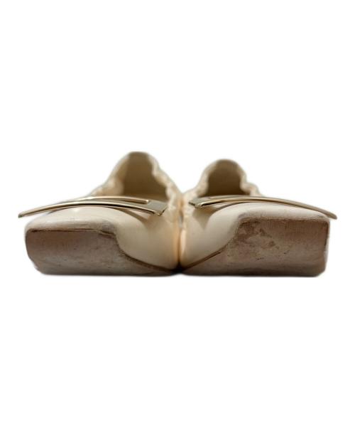 Roger Vivier（ロジェ ヴィヴィエ）Roger Vivier (ロジェ ヴィヴィエ) バレエシューズ アイボリー サイズ:39 1/2の古着・服飾アイテム