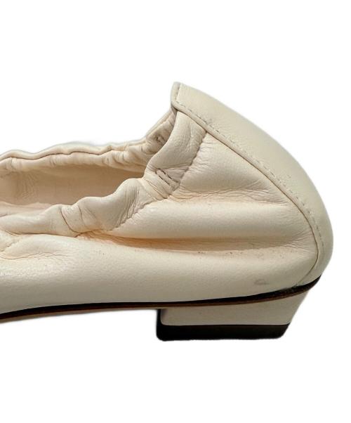 Roger Vivier（ロジェ ヴィヴィエ）Roger Vivier (ロジェ ヴィヴィエ) バレエシューズ アイボリー サイズ:39 1/2の古着・服飾アイテム