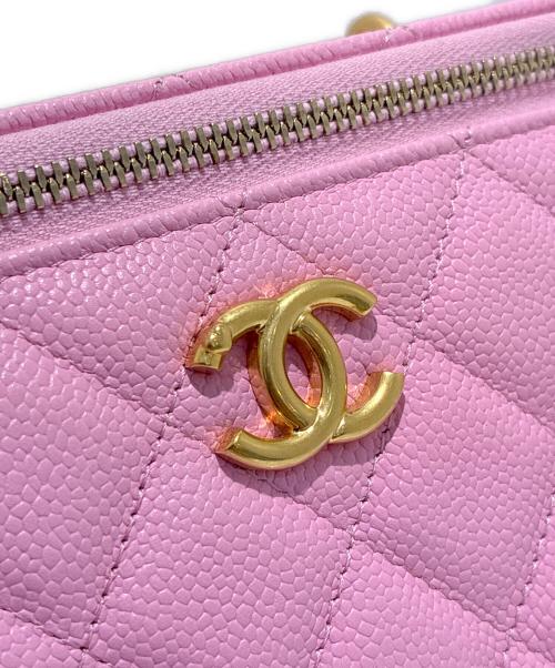 CHANEL（シャネル）CHANEL (シャネル) チェーンショルダーバニティバッグ ピンクの古着・服飾アイテム