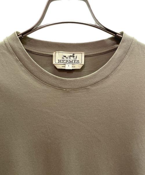 HERMES（エルメス）HERMES (エルメス) アームレイヤードコットンTシャツ カーキ サイズ:Sの古着・服飾アイテム