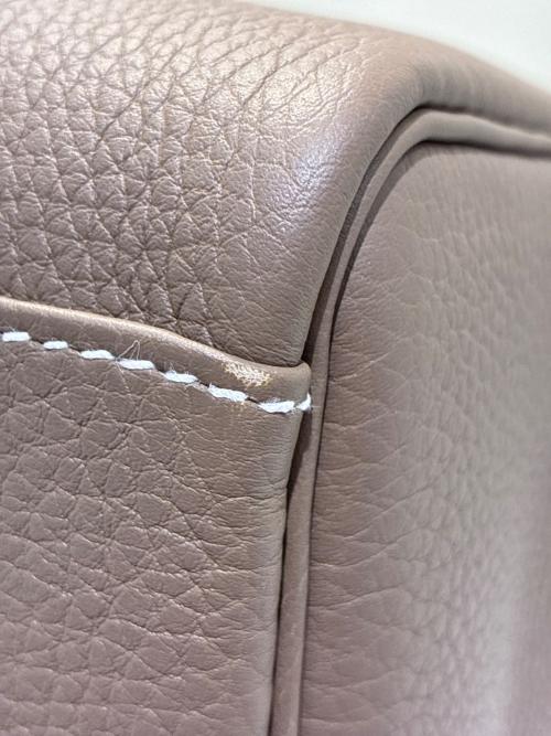 HERMES（エルメス）HERMES (エルメス) Kelly Messenger GM Bag/ケリーメッセンジャーGM エトゥープ サイズ:GMの古着・服飾アイテム