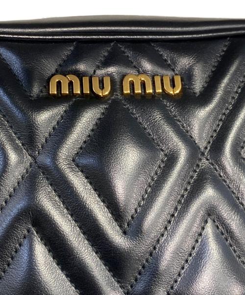 MIU MIU（ミュウミュウ）MIU MIU (ミュウミュウ) マテラッセ ナッパレザー チェーンショルダーバッグ ブラックの古着・服飾アイテム