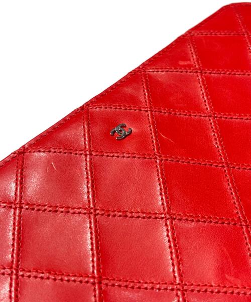 CHANEL（シャネル）CHANEL (シャネル) マトラッセ ピコローレ ラウンド ジッピー ウォレット レッドの古着・服飾アイテム