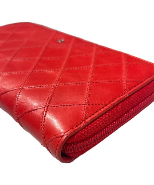 CHANEL（シャネル）CHANEL (シャネル) マトラッセ ピコローレ ラウンド ジッピー ウォレット レッドの古着・服飾アイテム