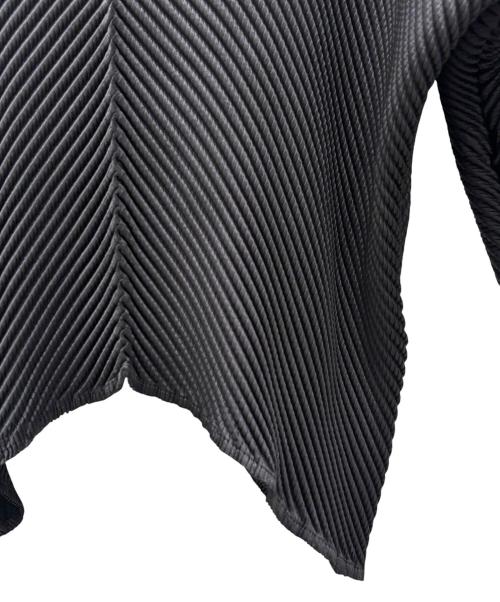 ISSEY MIYAKE（イッセイミヤケ）ISSEY MIYAKE (イッセイミヤケ) 七分丈プリーツトップス ブラック サイズ:2の古着・服飾アイテム