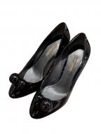 LOUIS VUITTONルイ ヴィトン）の古着「Patent Leather Betty Pumps ヒールパンプス」｜ブラック