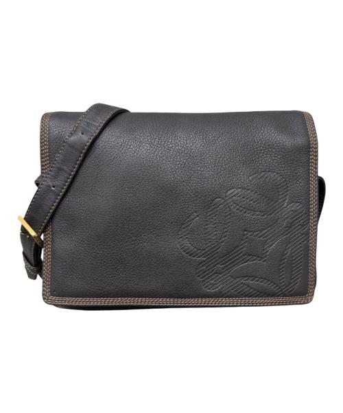 LOEWE（ロエベ）LOEWE (ロエベ) アナグラム フラップショルダーバッグ グレーの古着・服飾アイテム