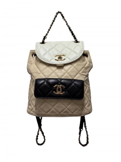 CHANEL（シャネル）CHANEL (シャネル) マトラッセバックパック アイボリーの古着・服飾アイテム