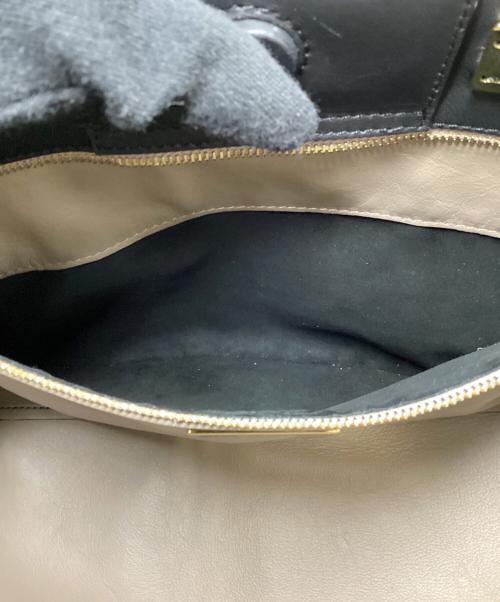GIORGIO ARMANI（ジョルジオアルマーニ）GIORGIO ARMANI (ジョルジオアルマーニ) ジョルジオアルマーニ/YGWM30/ハンドバッグ ブラックの古着・服飾アイテム