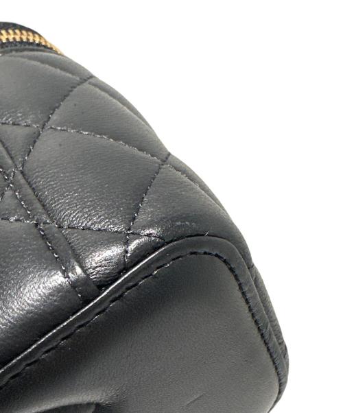 CHANEL（シャネル）CHANEL (シャネル) バニティショルダーバッグ/マトラッセチェーンショルダーバッグ ブラックの古着・服飾アイテム