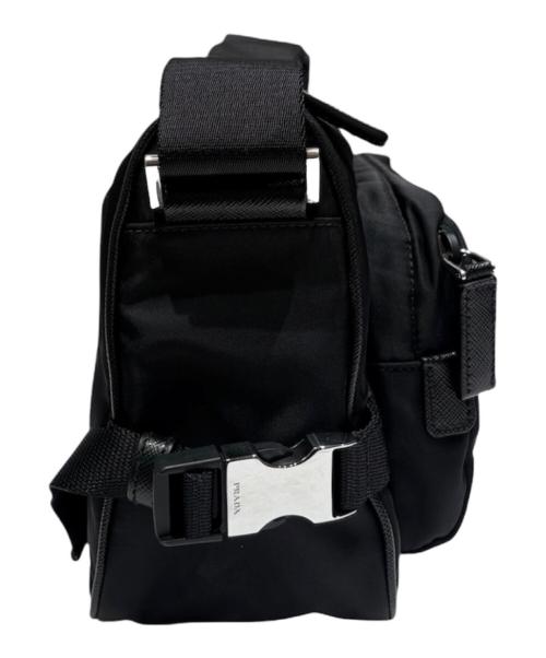PRADA（プラダ）PRADA (プラダ) ミディアム Re-Nylon xサフィアーノレザー ショルダーバッグ ブラックの古着・服飾アイテム