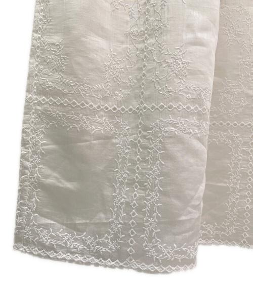 CLANE（クラネ）CLANE (クラネ) EMBROIDERY LACE CAMI ALL IN ONE ホワイト サイズ:2の古着・服飾アイテム
