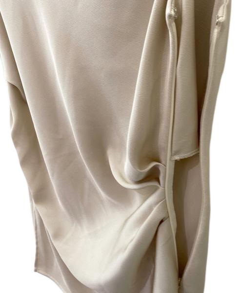 CLANE（クラネ）CLANE (クラネ) SATIN DRAPE TOPS ベージュ サイズ:2の古着・服飾アイテム