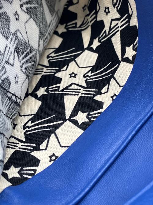 ANNA SUI（アナスイ）ANNA SUI (アナスイ) 2つ折り財布 ブルーの古着・服飾アイテム