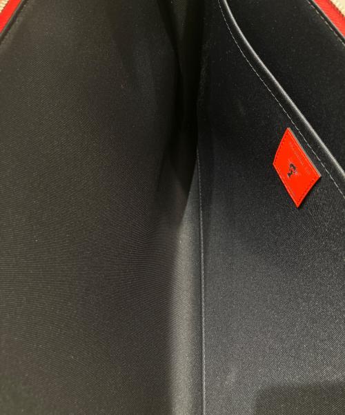LOUIS VUITTON（ルイ ヴィトン）LOUIS VUITTON (ルイ ヴィトン) クラッチバッグ レッド サイズ:ＧＭの古着・服飾アイテム