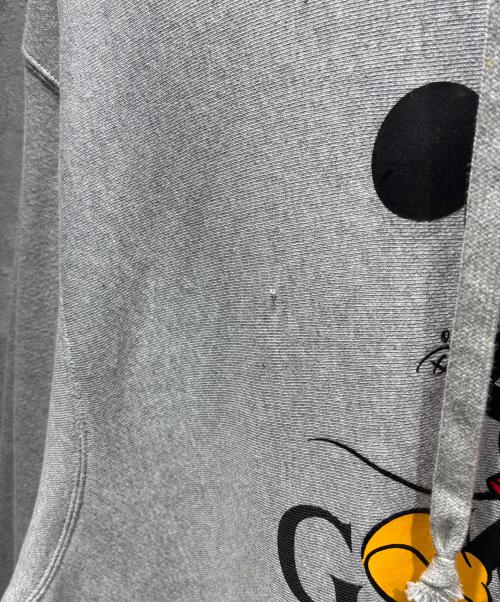 GUCCI（グッチ）GUCCI (グッチ) DISNEY (ディズニー) Mickey Mouse Hooded Sweatshirt ミッキー柄プルオーバーパーカー グレー サイズ:Lの古着・服飾アイテム