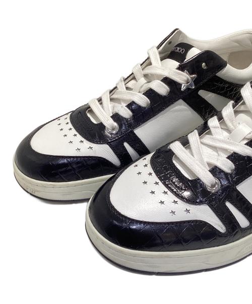 JIMMY CHOO（ジミーチュウ）JIMMY CHOO (ジミーチュウ) HAWAIIクロコ型押しローカットスニーカー ホワイト サイズ:42の古着・服飾アイテム