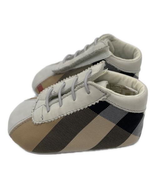 BURBERRY（バーバリー）BURBERRY (バーバリー) ファーストシューズ ベージュ サイズ:EU19(11.5cm)の古着・服飾アイテム
