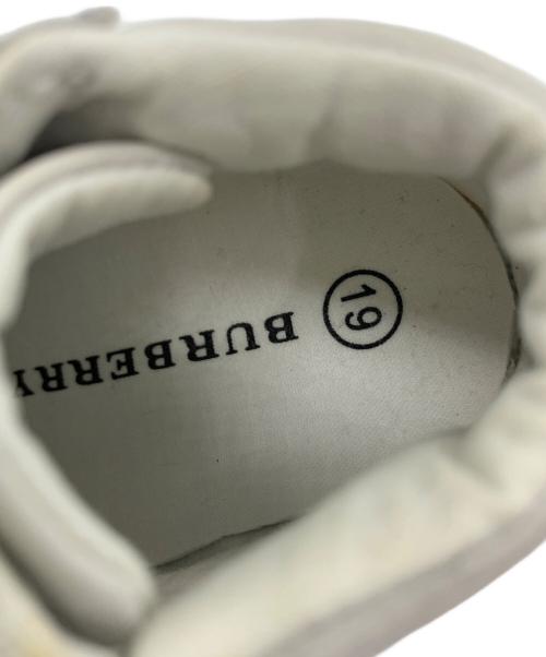 BURBERRY（バーバリー）BURBERRY (バーバリー) ファーストシューズ ベージュ サイズ:EU19(11.5cm)の古着・服飾アイテム