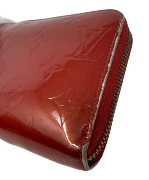 LOUIS VUITTON（ルイ ヴィトン）LOUIS VUITTON (ルイ ヴィトン) LOUIS VUITTON モノグラム・ヴェルニ ジッピー ウォレット ラウンドファスナー長財布 レッドの古着・服飾アイテム