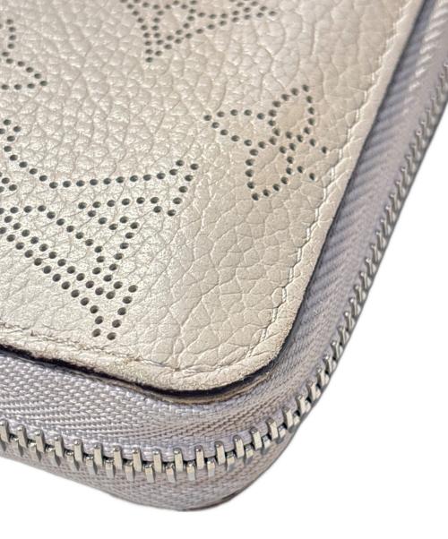 LOUIS VUITTON（ルイ ヴィトン）LOUIS VUITTON (ルイ ヴィトン) マヒナ ジッピー・ウォレット M11366 アイボリー サイズ:-の古着・服飾アイテム