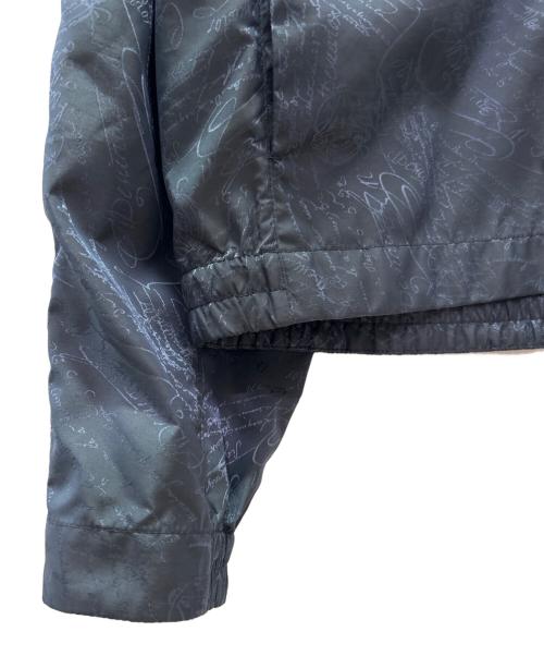 Berluti（ベルルッティ）Berluti (ベルルッティ) カリグラフィウインドブレーカー/Calligraphy Windbreaker ネイビー サイズ:R44の古着・服飾アイテム