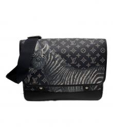 LOUIS VUITTON（ルイ ヴィトン）の古着「メッセンジャーGM チャップマン ブラザース アンクル モノグラム サバンナ/ショルダーバッグ」｜ネイビー