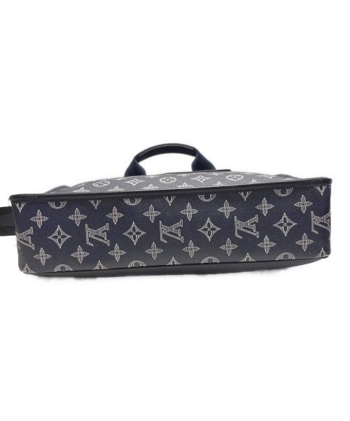 LOUIS VUITTON（ルイ ヴィトン）LOUIS VUITTON (ルイ ヴィトン) メッセンジャーGM チャップマン ブラザース アンクル モノグラム サバンナ/ショルダーバッグ ネイビーの古着・服飾アイテム