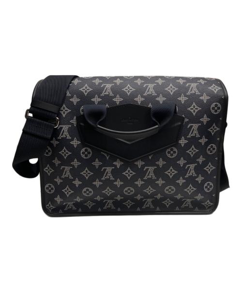LOUIS VUITTON（ルイ ヴィトン）LOUIS VUITTON (ルイ ヴィトン) メッセンジャーGM チャップマン ブラザース アンクル モノグラム サバンナ/ショルダーバッグ ネイビーの古着・服飾アイテム