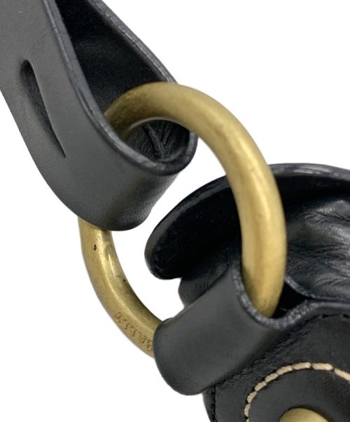BALLY（バリー）BALLY (バリー) ハーフムーン型レザーショルダーバッグ ブラックの古着・服飾アイテム